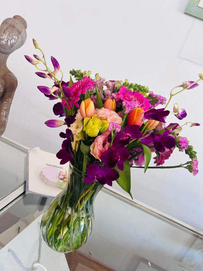 Lush Garden Glass Vase
